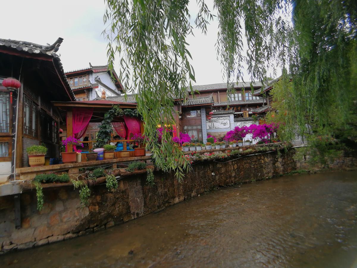 Love Cloud Boutique Chain Hotel In The Water Side Lijiang  Exterior photo