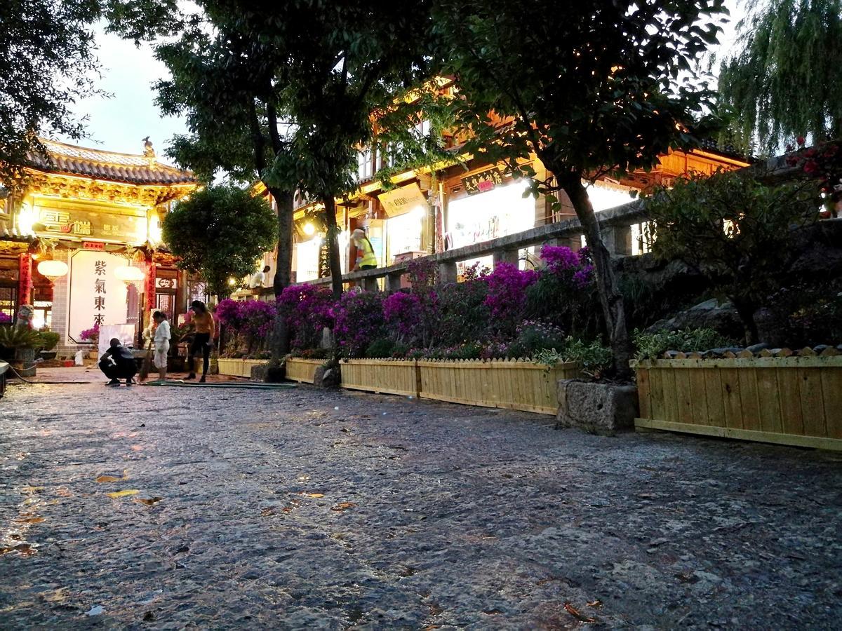 Love Cloud Boutique Chain Hotel In The Water Side Lijiang  Exterior photo